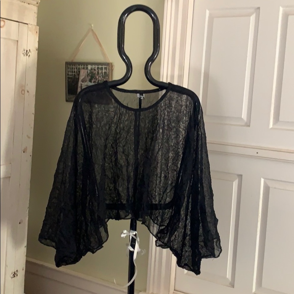 Oversized sheer topper Jane Mohr Dress to Kill